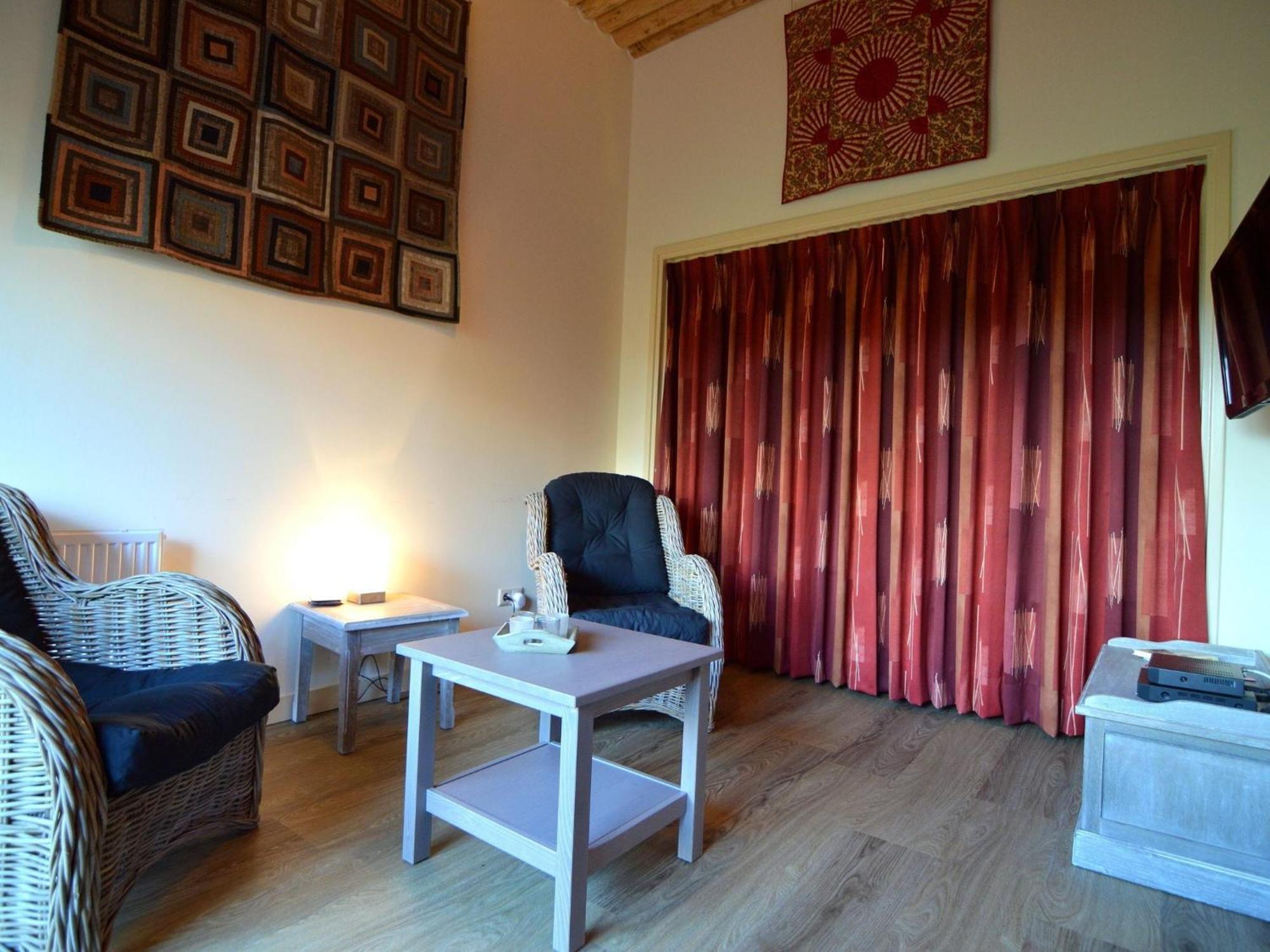 Staying In A Thatched Barn With Bedroom Achterhoek Geesteren  Eksteriør billede